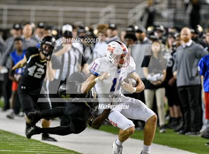 Thumbnail 3 in Mansfield vs. Midway (UIL 6A Regional Semifinal) photogallery.