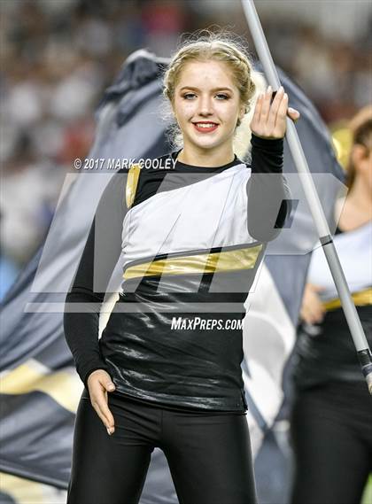 Thumbnail 3 in Mansfield vs. Midway (UIL 6A Regional Semifinal) photogallery.