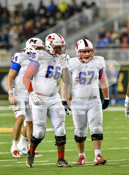 Thumbnail 3 in Mansfield vs. Midway (UIL 6A Regional Semifinal) photogallery.