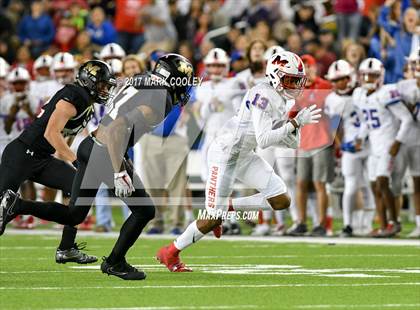 Thumbnail 3 in Mansfield vs. Midway (UIL 6A Regional Semifinal) photogallery.