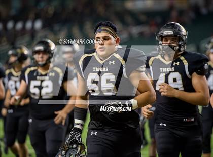 Thumbnail 1 in Mansfield vs. Midway (UIL 6A Regional Semifinal) photogallery.