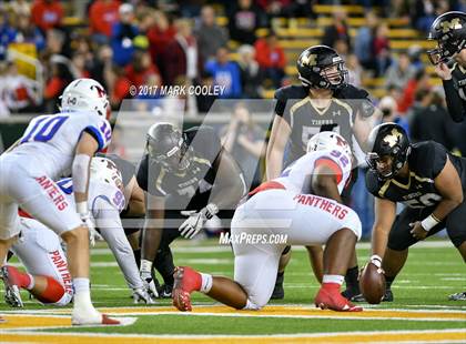 Thumbnail 3 in Mansfield vs. Midway (UIL 6A Regional Semifinal) photogallery.
