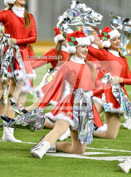 Thumbnail 2 in Mansfield vs. Midway (UIL 6A Regional Semifinal) photogallery.