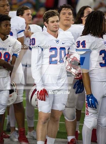 Thumbnail 3 in Mansfield vs. Midway (UIL 6A Regional Semifinal) photogallery.