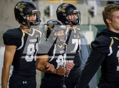 Thumbnail 3 in Mansfield vs. Midway (UIL 6A Regional Semifinal) photogallery.