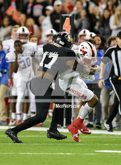 Thumbnail 3 in Mansfield vs. Midway (UIL 6A Regional Semifinal) photogallery.