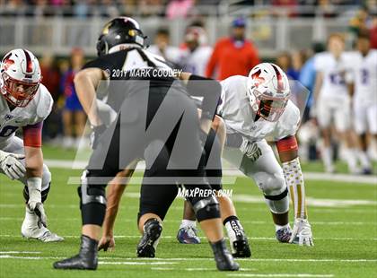 Thumbnail 2 in Mansfield vs. Midway (UIL 6A Regional Semifinal) photogallery.
