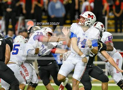 Thumbnail 3 in Mansfield vs. Midway (UIL 6A Regional Semifinal) photogallery.