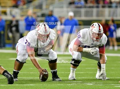 Thumbnail 3 in Mansfield vs. Midway (UIL 6A Regional Semifinal) photogallery.