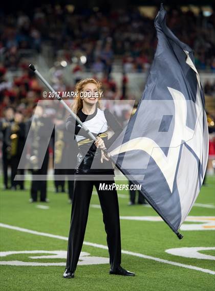 Thumbnail 2 in Mansfield vs. Midway (UIL 6A Regional Semifinal) photogallery.