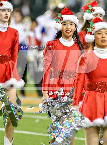 Thumbnail 2 in Mansfield vs. Midway (UIL 6A Regional Semifinal) photogallery.
