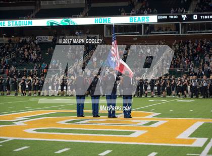 Thumbnail 3 in Mansfield vs. Midway (UIL 6A Regional Semifinal) photogallery.