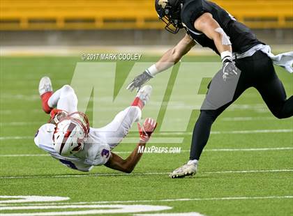 Thumbnail 1 in Mansfield vs. Midway (UIL 6A Regional Semifinal) photogallery.