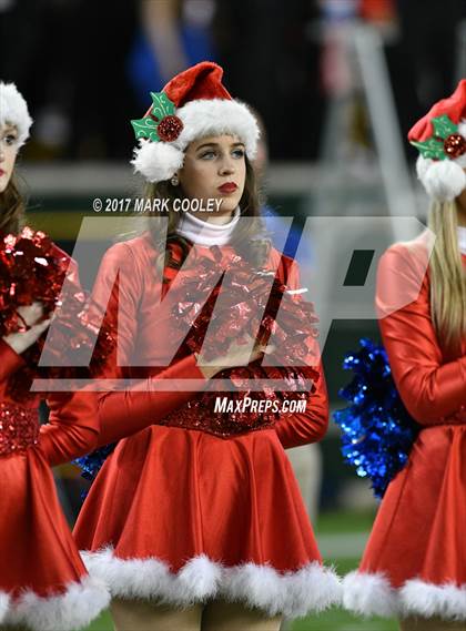 Thumbnail 2 in Mansfield vs. Midway (UIL 6A Regional Semifinal) photogallery.