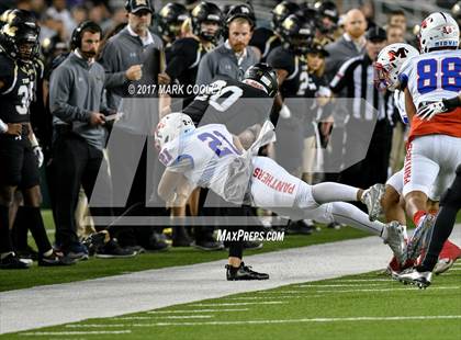 Thumbnail 1 in Mansfield vs. Midway (UIL 6A Regional Semifinal) photogallery.