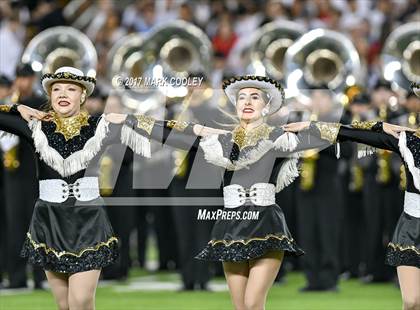 Thumbnail 1 in Mansfield vs. Midway (UIL 6A Regional Semifinal) photogallery.