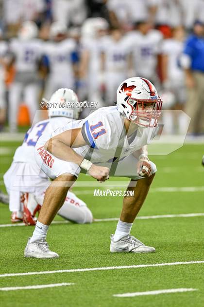 Thumbnail 3 in Mansfield vs. Midway (UIL 6A Regional Semifinal) photogallery.