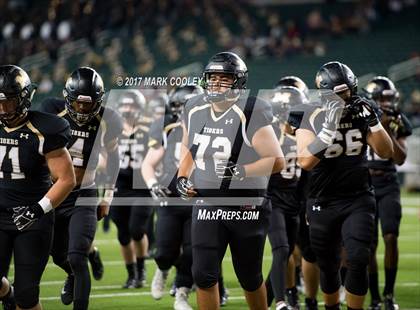 Thumbnail 2 in Mansfield vs. Midway (UIL 6A Regional Semifinal) photogallery.