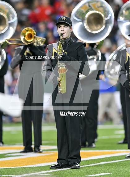 Thumbnail 3 in Mansfield vs. Midway (UIL 6A Regional Semifinal) photogallery.