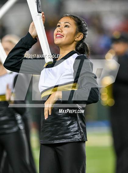 Thumbnail 1 in Mansfield vs. Midway (UIL 6A Regional Semifinal) photogallery.