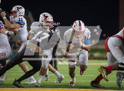 Thumbnail 1 in Mansfield vs. Midway (UIL 6A Regional Semifinal) photogallery.