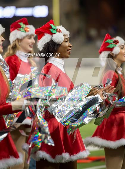 Thumbnail 2 in Mansfield vs. Midway (UIL 6A Regional Semifinal) photogallery.