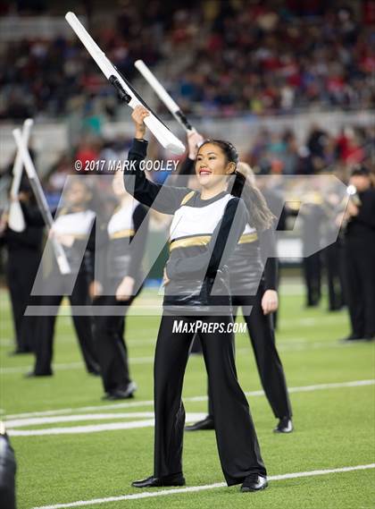 Thumbnail 2 in Mansfield vs. Midway (UIL 6A Regional Semifinal) photogallery.