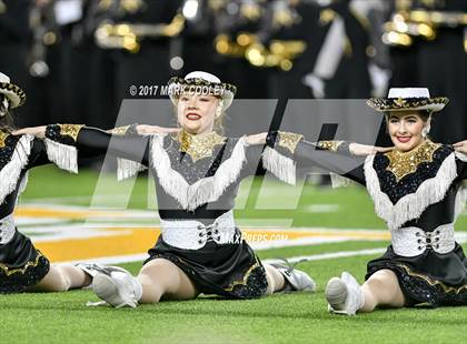 Thumbnail 2 in Mansfield vs. Midway (UIL 6A Regional Semifinal) photogallery.