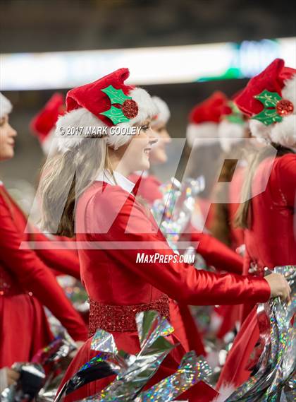 Thumbnail 3 in Mansfield vs. Midway (UIL 6A Regional Semifinal) photogallery.