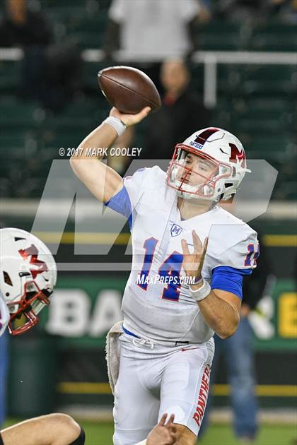 Thumbnail 1 in Mansfield vs. Midway (UIL 6A Regional Semifinal) photogallery.