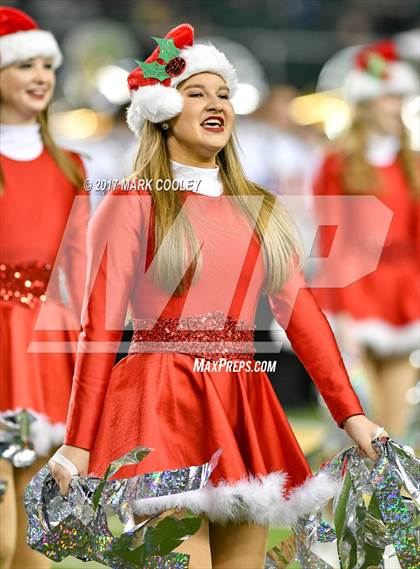 Thumbnail 2 in Mansfield vs. Midway (UIL 6A Regional Semifinal) photogallery.