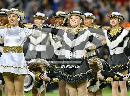 Thumbnail 2 in Mansfield vs. Midway (UIL 6A Regional Semifinal) photogallery.