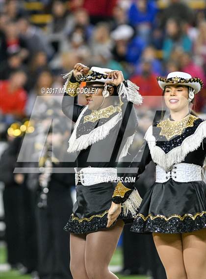 Thumbnail 3 in Mansfield vs. Midway (UIL 6A Regional Semifinal) photogallery.
