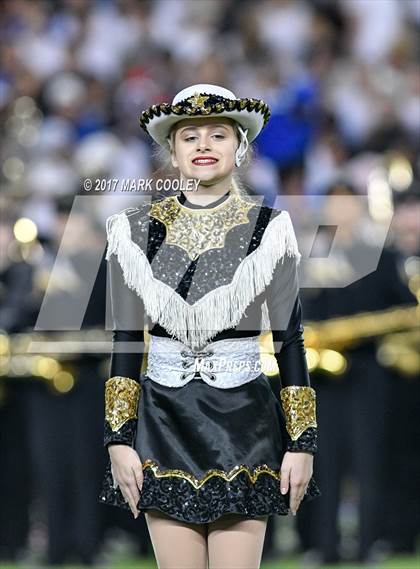 Thumbnail 2 in Mansfield vs. Midway (UIL 6A Regional Semifinal) photogallery.