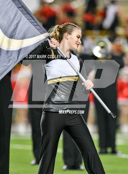 Thumbnail 1 in Mansfield vs. Midway (UIL 6A Regional Semifinal) photogallery.