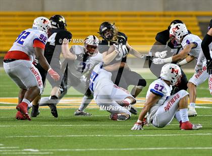 Thumbnail 2 in Mansfield vs. Midway (UIL 6A Regional Semifinal) photogallery.