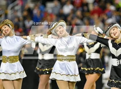 Thumbnail 2 in Mansfield vs. Midway (UIL 6A Regional Semifinal) photogallery.