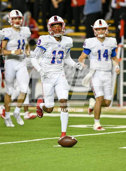 Thumbnail 3 in Mansfield vs. Midway (UIL 6A Regional Semifinal) photogallery.