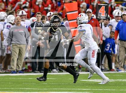Thumbnail 3 in Mansfield vs. Midway (UIL 6A Regional Semifinal) photogallery.