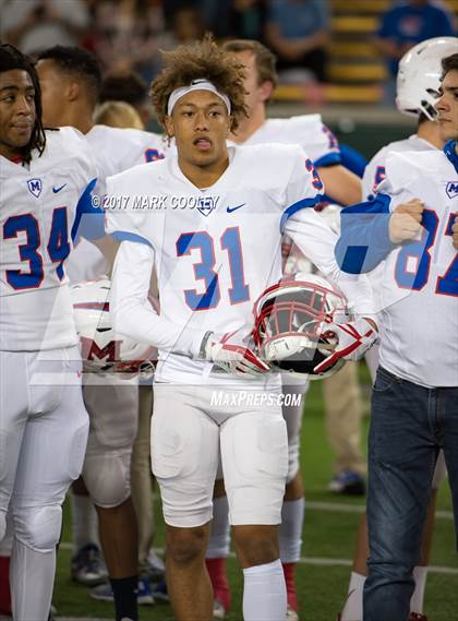 Thumbnail 1 in Mansfield vs. Midway (UIL 6A Regional Semifinal) photogallery.