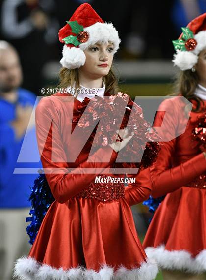 Thumbnail 1 in Mansfield vs. Midway (UIL 6A Regional Semifinal) photogallery.