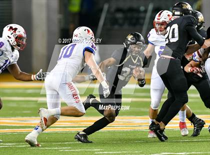 Thumbnail 1 in Mansfield vs. Midway (UIL 6A Regional Semifinal) photogallery.
