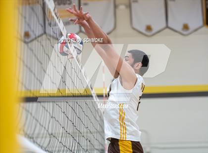 Thumbnail 3 in El Camino vs. Santa Fe Christian (CIF SDS Division II Playoffs) photogallery.