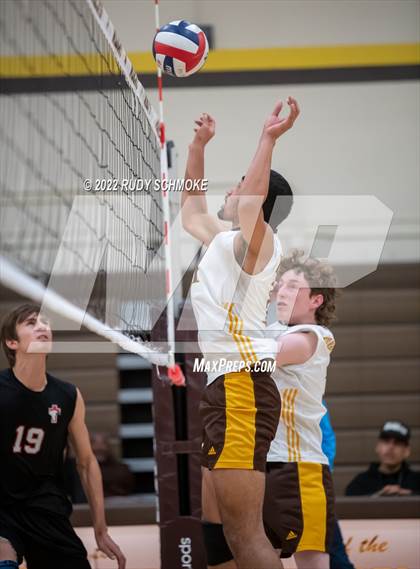 Thumbnail 1 in El Camino vs. Santa Fe Christian (CIF SDS Division II Playoffs) photogallery.