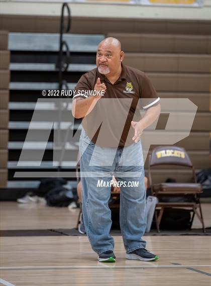 Thumbnail 3 in El Camino vs. Santa Fe Christian (CIF SDS Division II Playoffs) photogallery.