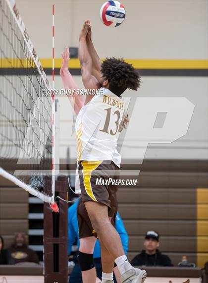 Thumbnail 1 in El Camino vs. Santa Fe Christian (CIF SDS Division II Playoffs) photogallery.