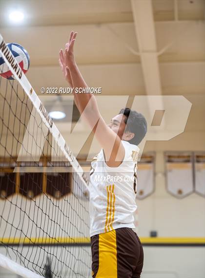 Thumbnail 3 in El Camino vs. Santa Fe Christian (CIF SDS Division II Playoffs) photogallery.