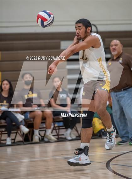 Thumbnail 2 in El Camino vs. Santa Fe Christian (CIF SDS Division II Playoffs) photogallery.