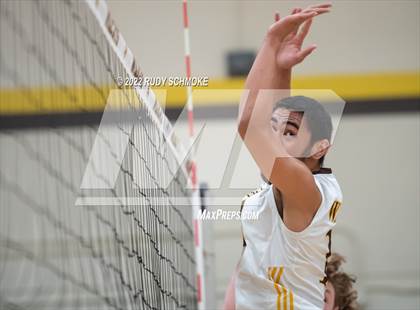 Thumbnail 1 in El Camino vs. Santa Fe Christian (CIF SDS Division II Playoffs) photogallery.