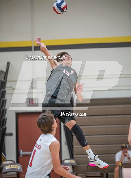 Thumbnail 3 in El Camino vs. Santa Fe Christian (CIF SDS Division II Playoffs) photogallery.